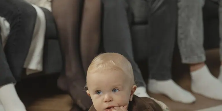 Baby 11 Maanden: Ontwikkeling en Voorbereidingen op de Eerste Verjaardag