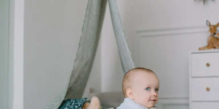 Baby 7 Maanden: Ontwikkeling, Kruipen en Mijlpalen