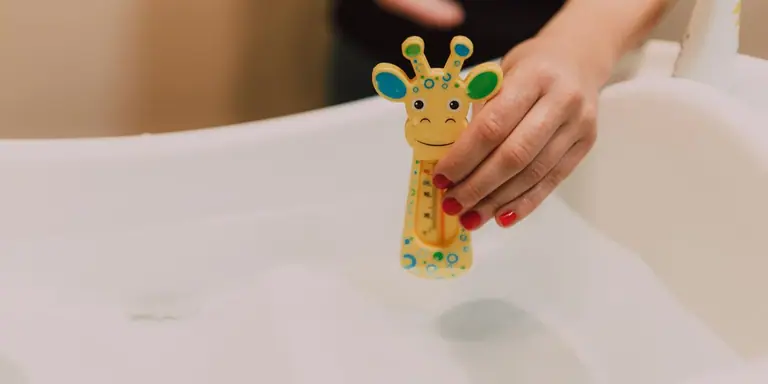 Babymassage: Complete Gids met Technieken en Voordelen (2026)